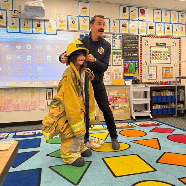  OC Fire Dept Presenting to Kids 3