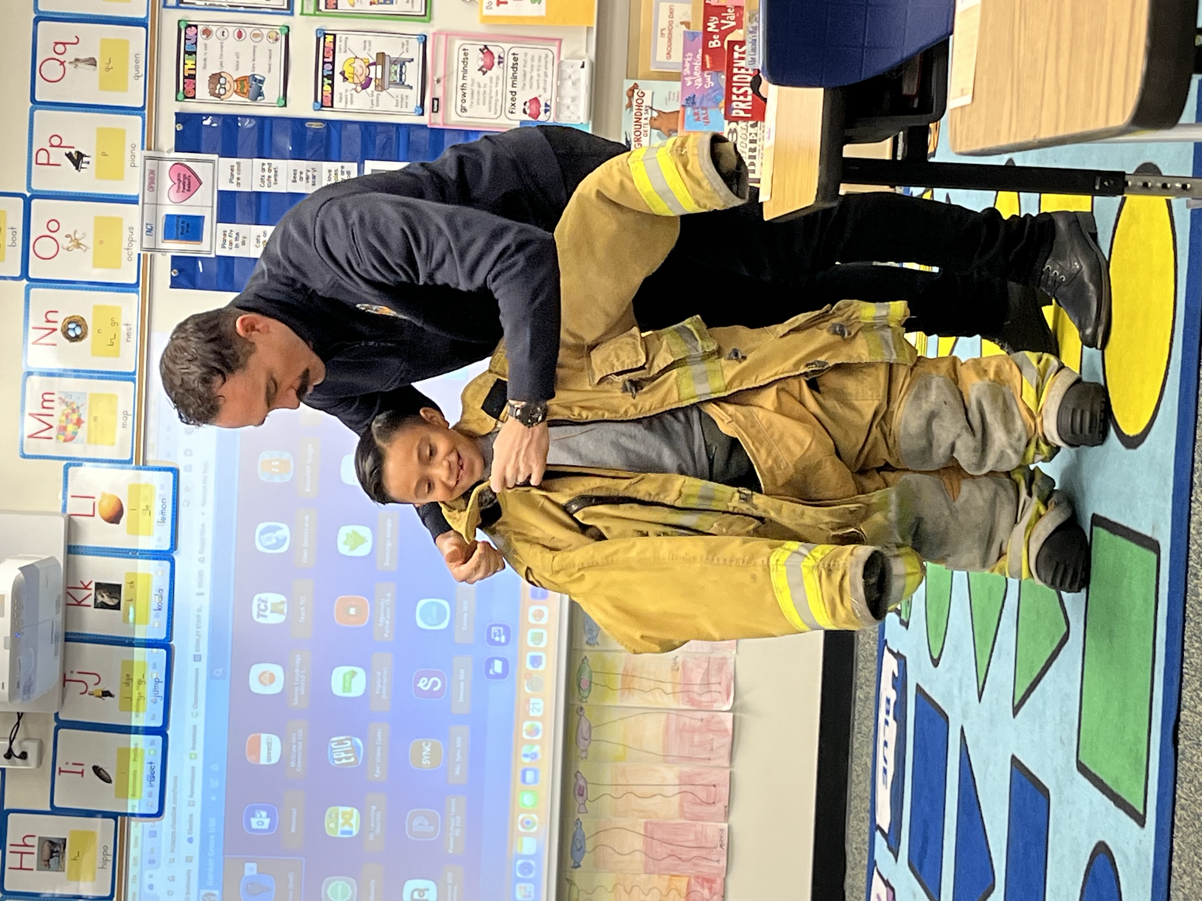 OC Fire Dept Presenting to Kids 5