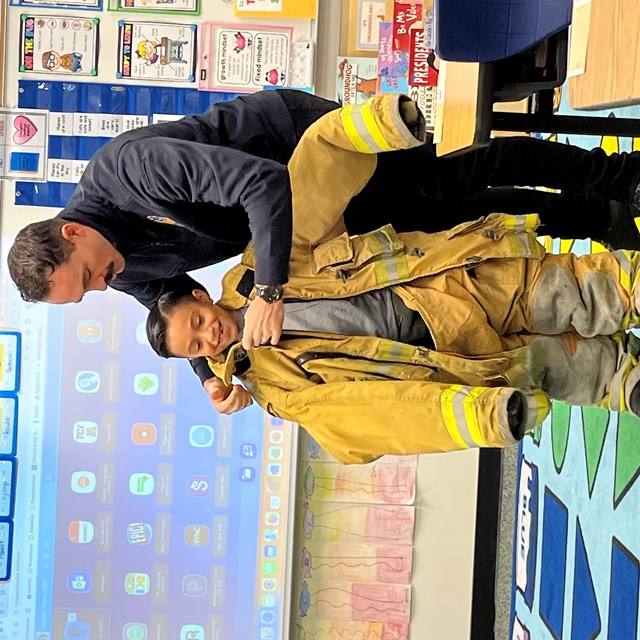 OC Fire Dept Presenting to Kids 5